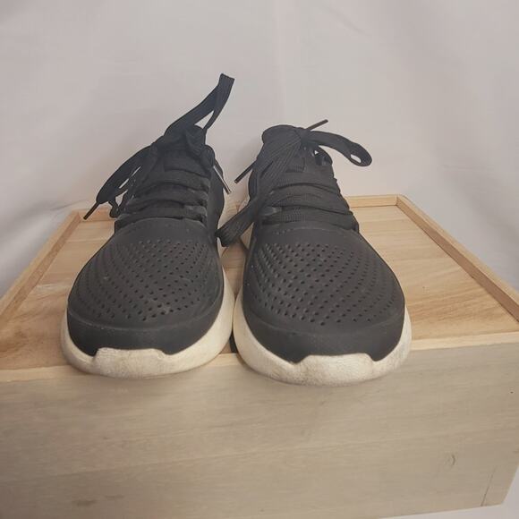 Crocs- Women's Literide Pacer Lace up Sneakers- Black- size 7 - Picture 2 of 7